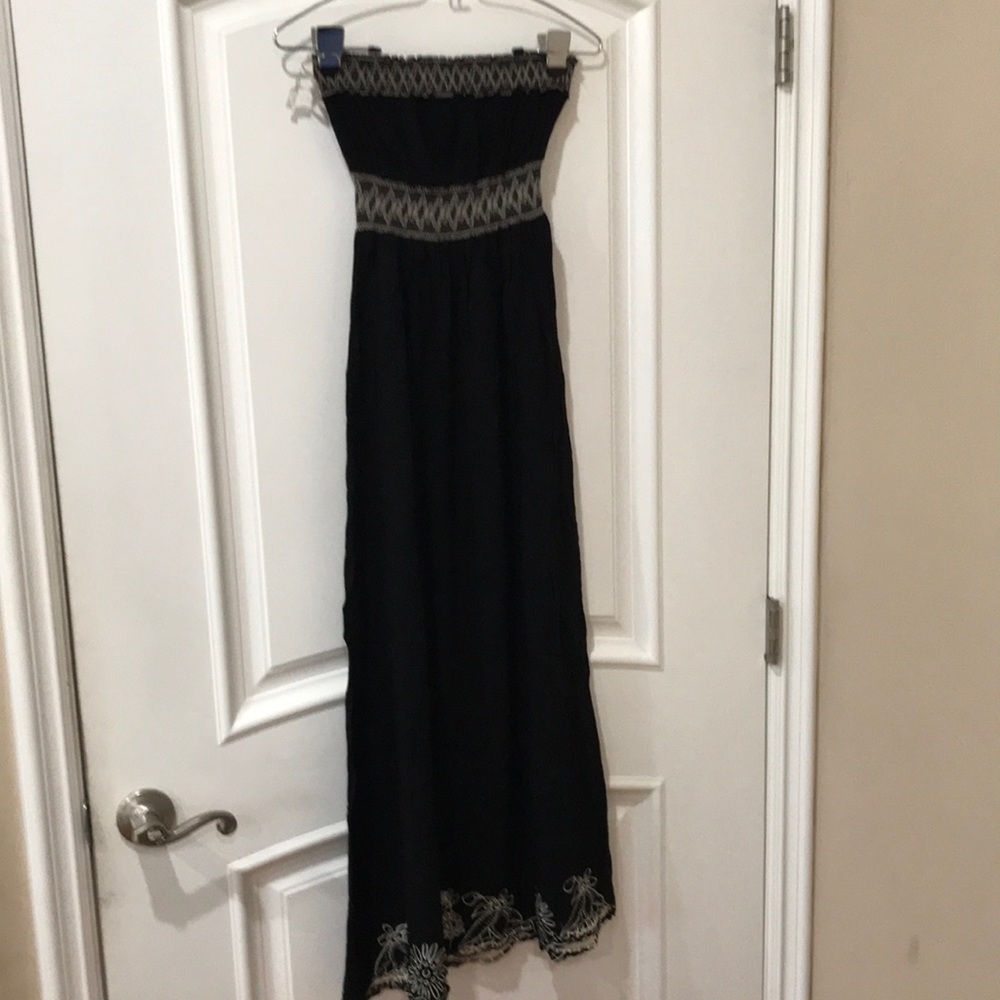 American Rag beautiful embroidered maxi dress size M